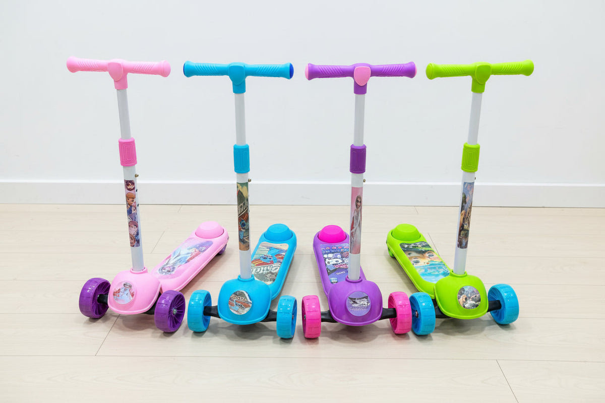 Kids Colourful Three-Wheel Kick Scooter SKTY-2-13