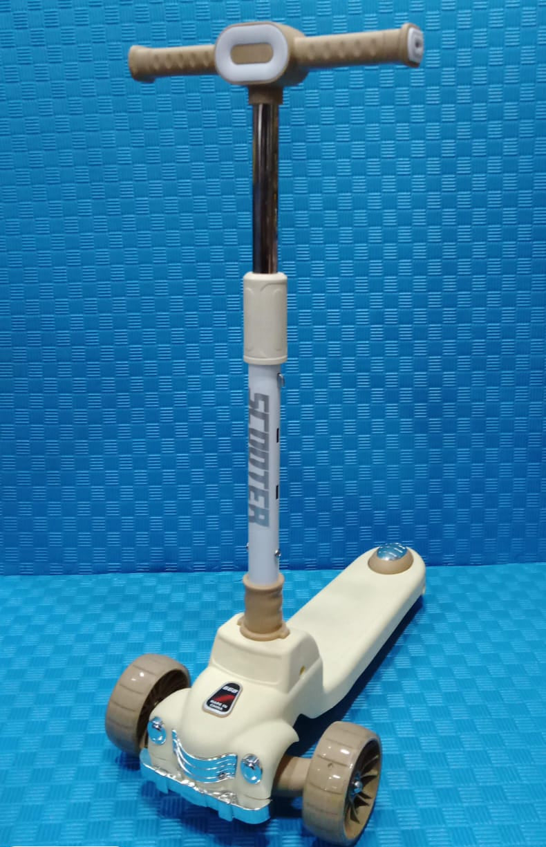 Kids Cream Car-Style Kick Scooter SKTY-668ZP